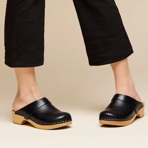 Swedish Hasbeens Women's Swedish Husband Clogs Black Size 39